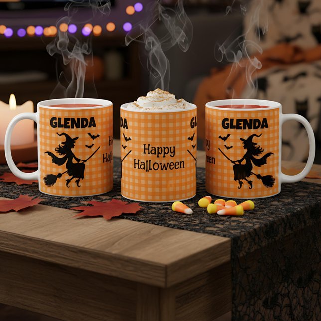 Caneca De Café Halloween Witch & Bats Orange Plaid Custom Name (Criador carregado)