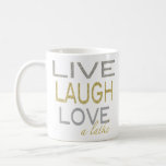 Caneca De Café Hanukkah Mug "Live Ria Amor um latão"<br><div class="desc">Dourado e prata, caneca de Hanukkah divertida. "Viva, Ria, Adoro um latke! Chanukah Mug. Personalize apagando, "Happy Chanukah, Bubbie! Amor, Amy & Jason", então escolha seu estilo de fonte, tamanho, cor e texto favoritos para personalizar sua caneca! Crie um presente simples adicionando alguns doces à caneca, embrulhe-a com celofane e...</div>