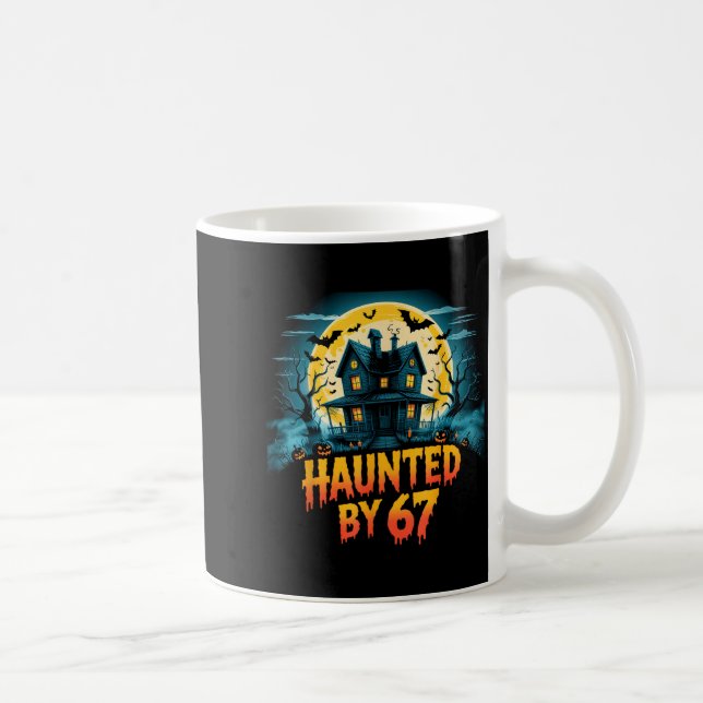 Caneca De Café Haunted By 67 Funny Six Seven Meme 6 7 Halloween C (Direita)