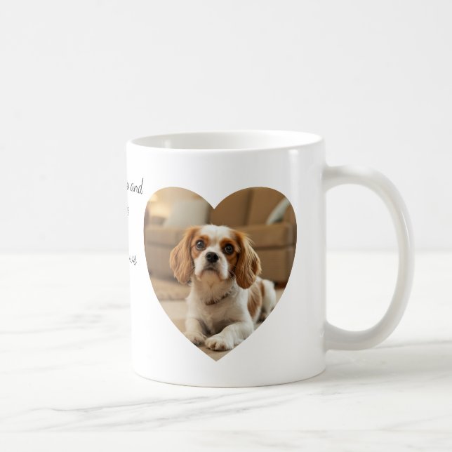 Caneca De Café Heart-Shaped Dog Design – “Happiness on Four Paws” (Direita)