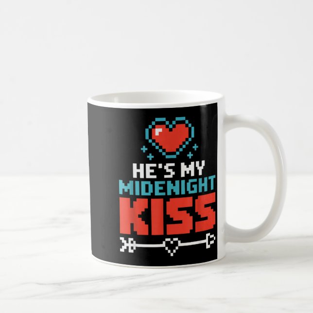 Caneca De Café Hes My Midnight Kiss Happy New Year Matching Coupl (Direita)