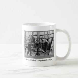 Caneca De Café História da perfuração para a exploração do