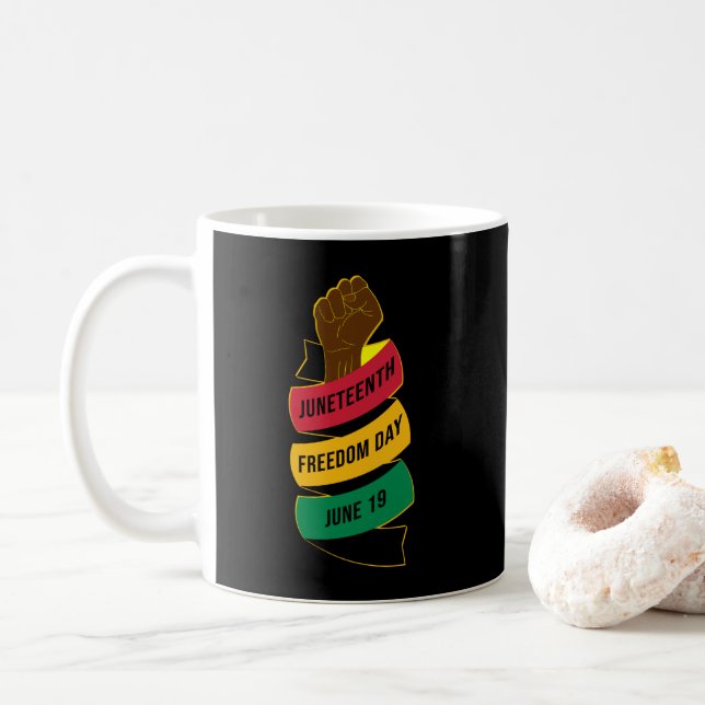 Caneca De Café História Negra do Dia da Liberdade (Com Donut)
