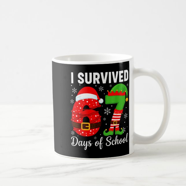 Caneca De Café I Survived 67 Days Of School Funny Elf Christmas S (Direita)