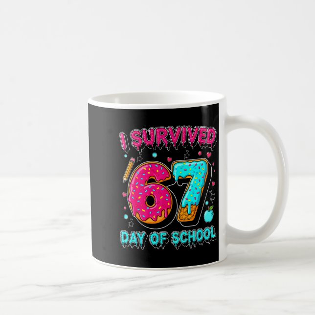 Caneca De Café I Survived 67 Days Of School Funny Meme Teacher St (Direita)