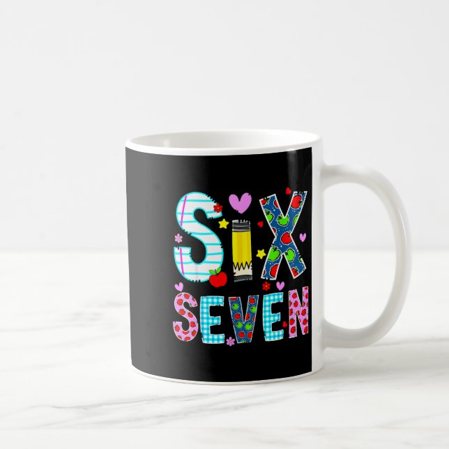 Caneca De Café I Survived 67 Days Of School Funny Meme Teacher St (Direita)