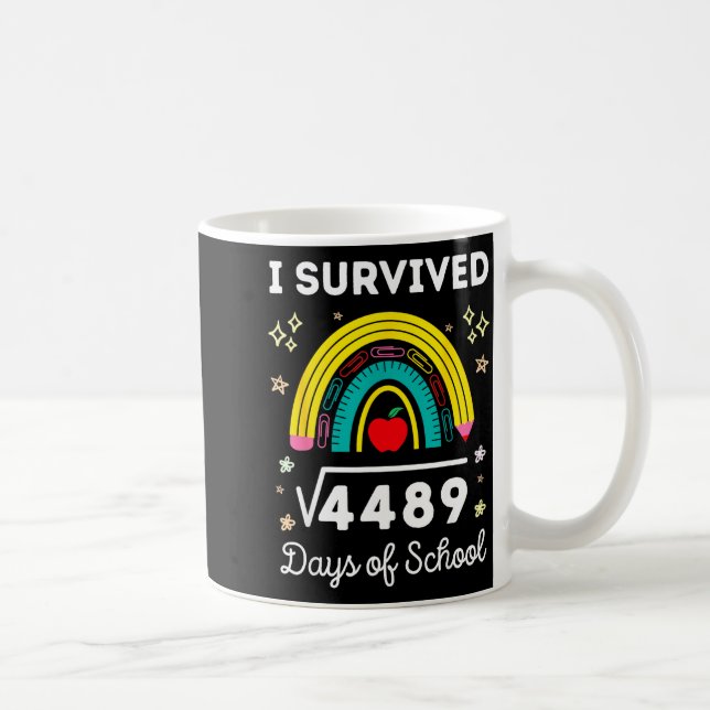 Caneca De Café I Survived 67 Square Root Days Of School Funny Mem (Direita)