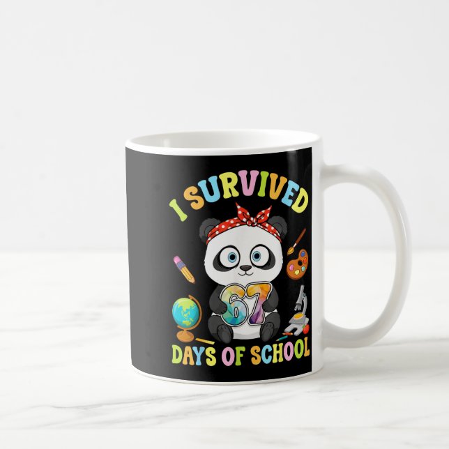 Caneca De Café I Survived Six Seven Days Of School Cute Panda Stu (Direita)