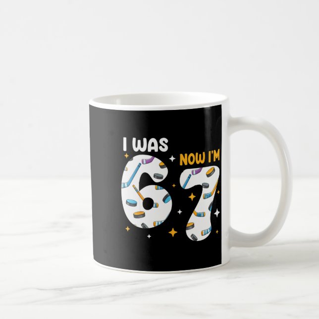 Caneca De Café I Was 6 Now Im 7 Hockey Birthday  (Direita)
