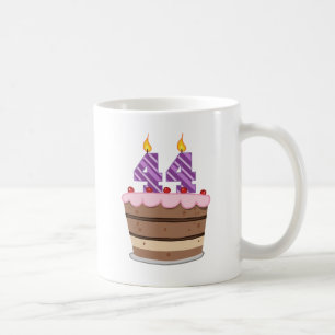 Caneca De Café Idade 44 no bolo de aniversário