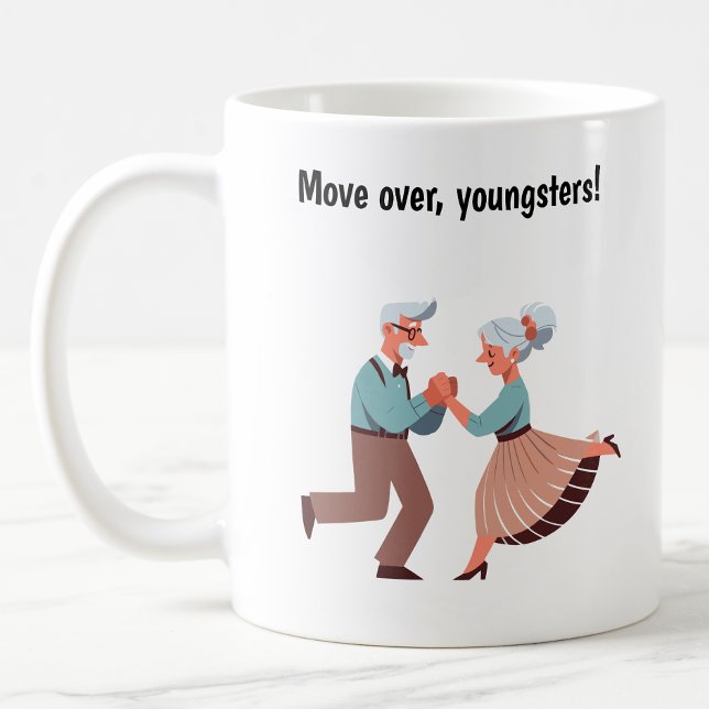 Caneca De Café Idosos com Espírito Jovem Dançando (Criador carregado)