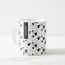 Caneca De Café Ilustração de Ovelha Fofa Monograma Preto e Branco