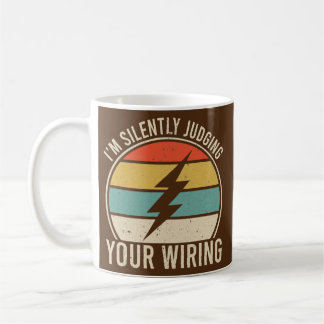 Caneca De Café I'm Silently Judging Your Wiring Funny