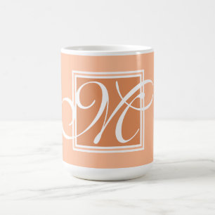 Caneca De Café Imagem do monograma branco cor de laranja elegante