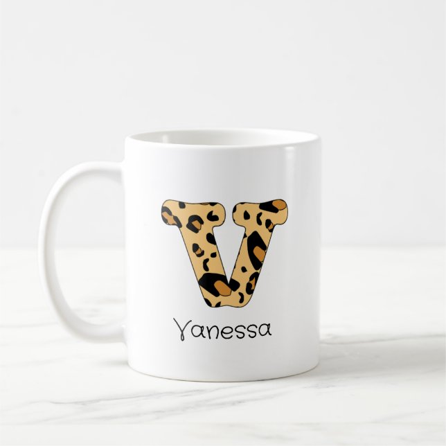 Caneca De Café Impressão Leopardo Inicial v Minúscula e Nome (Esquerda)
