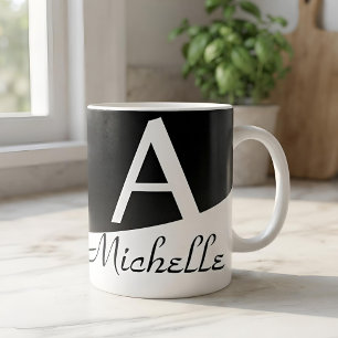 Caneca De Café iniciais elegantes do Monograma em preto e branco