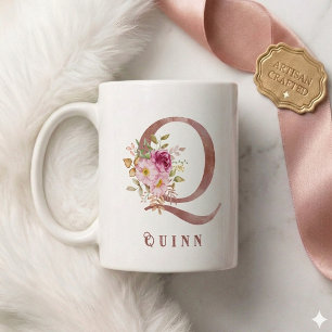 Caneca De Café Inicial Q Floral Dourado Rosa Personalizada