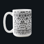 Caneca De Café Insects and Bugs<br><div class="desc">Different type of Insects and Bugs such as ladybug,  bettle,  bee,  butterfly,  caterpillar,  dragonfly,  leaf insect,  snail and etc in a artwork in black and white hue</div>