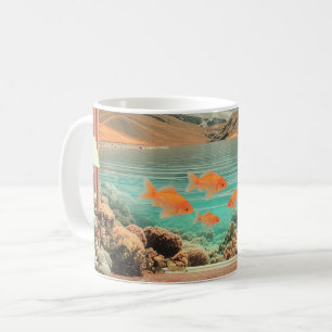 Caneca De Café Interior Surrealista com Peixes e Paisagem ao Luar