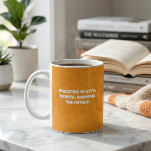 Caneca De Café Investindo em Pequenos Corações Mudando o Futuro