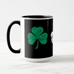 Caneca de café irlandesa dos trevos
