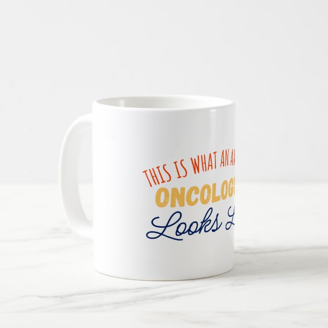 Caneca De Café Isto É O Que Parece Um Oncologista Fantástico (Frente Esquerda)