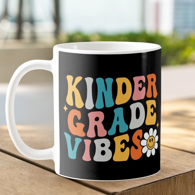 Caneca De Café Jardim de infância Vibes Groovy Design Mug (Criador carregado)