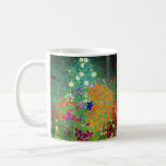 Caneca De Café Jardim Flor Gustav Klimt<br><div class="desc">Café Mug com a pintura de óleo do Jardim Flor de Gustav Klimt (1906). Um belo jardim de flores roxas,  vermelhas,  brancas,  azuis e laranja. Um presente de excelente para fãs de Arte Nouveau e de Arte Austríaca.</div>