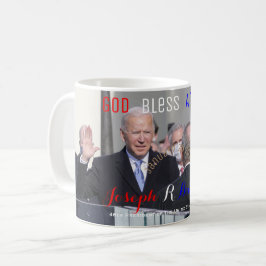 Caneca De Café Joe Biden tirando seu juramento de escritório jane