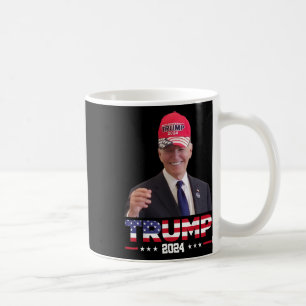 Caneca De Café Joe Biden Usando Um Chapéu De Trump 1
