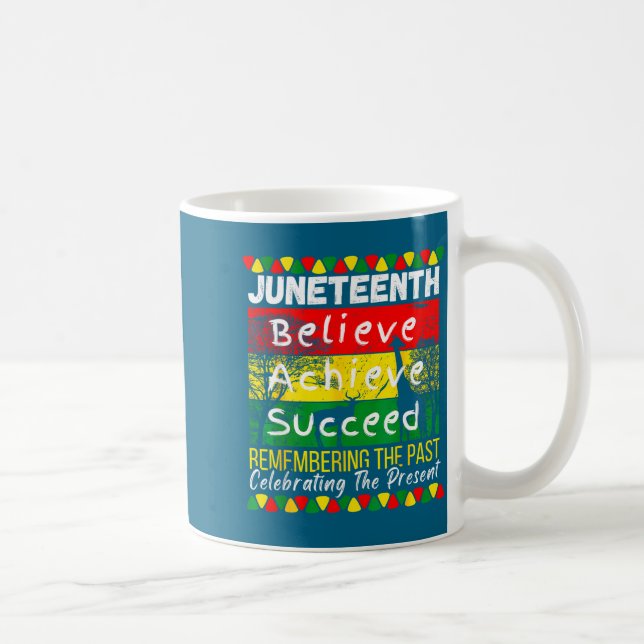 Caneca De Café Juneteenth é dia da independência orgulho negro me (Direita)