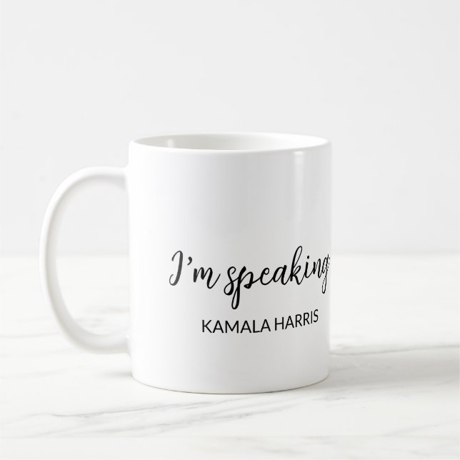 Caneca De Café Kamala Harris - Falo em 2024, Senhora Presidente (Esquerda)