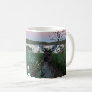 Caneca De Café Kangaroo Sunset no lago Austrália Foto