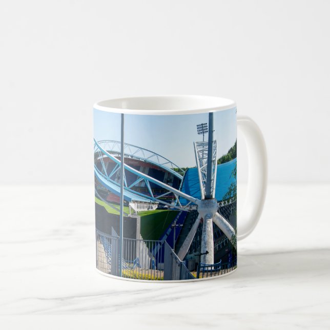 Caneca De Café Kirklees Stadium, Huddersfield (Frente Esquerda)