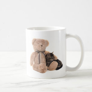 Caneca De Café kitten in the arms of a teddy bear