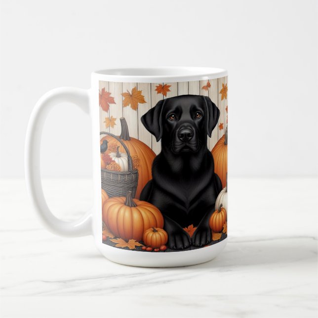 Caneca De Café Labrador Preto Com Abóboras E Folhas de Outono (Esquerda)