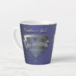 Caneca De Café Latte 6 Casamento Aniversário do Coração de Ferro Emblem<br><div class="desc">Procurando por aquele gráfico original único,  6 de aniversário de casamento projetado para ela? Então pode ser isso; meu coração emblema gráfico neste impressionante café azul impresso! Ela vai gostar de ter o ano todo também :)</div>
