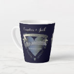 Caneca De Café Latte 6 Casamento Aniversário do Coração de Ferro Emblem<br><div class="desc">Procurando por aquele gráfico original único,  6 de aniversário de casamento projetado para ela? Então pode ser isso; meu coração emblema gráfico neste impressionante café azul impresso! Ela vai gostar de ter o ano todo também :)</div>