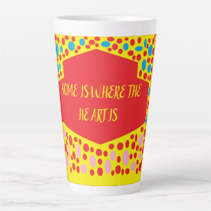 Caneca De Café Latte A casa é onde o coração está vermelho com verde az