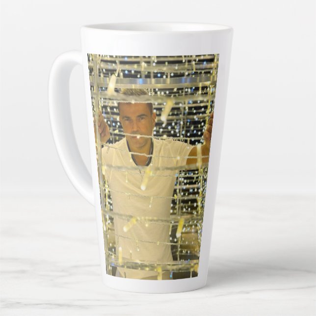 Caneca De Café Latte Amr Diab (Ângulo esquerdo)