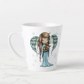 Caneca De Café Latte Anjo Fofo segurando um Corço entre Flocos de Neve