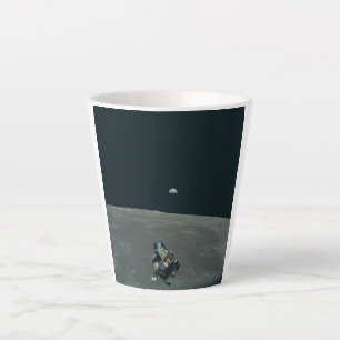 Caneca De Café Latte Apollo Lunar Lander e Earthrise sobre Lua