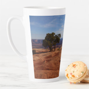 Caneca De Café Latte Árvore fora das Rochas Vermelhas I em Canyonlands
