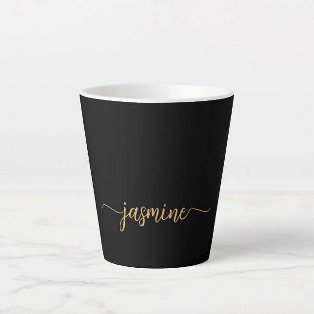 Caneca De Café Latte Assinatura de Nome com Monograma Preto e Dourado M (Frente)