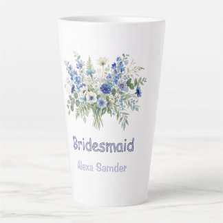 Caneca De Café Latte azul branco floral damas de honra nome roxo modern