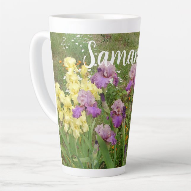 Caneca De Café Latte Bonita Roxa Iris Flor Flor, Mulher do Jardim (Ângulo esquerdo)