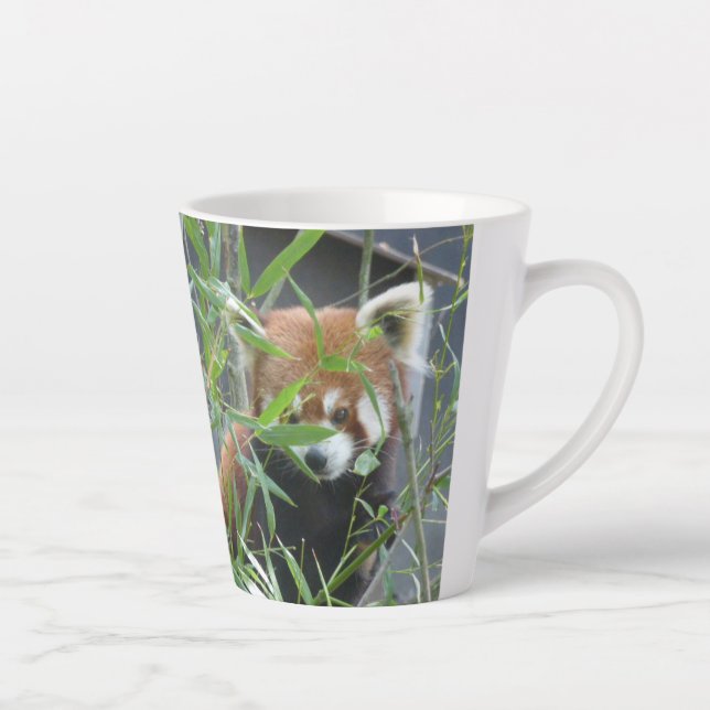 Caneca De Café Latte Bonito Observando Lata Vermelha de Panda Latte (Direita)