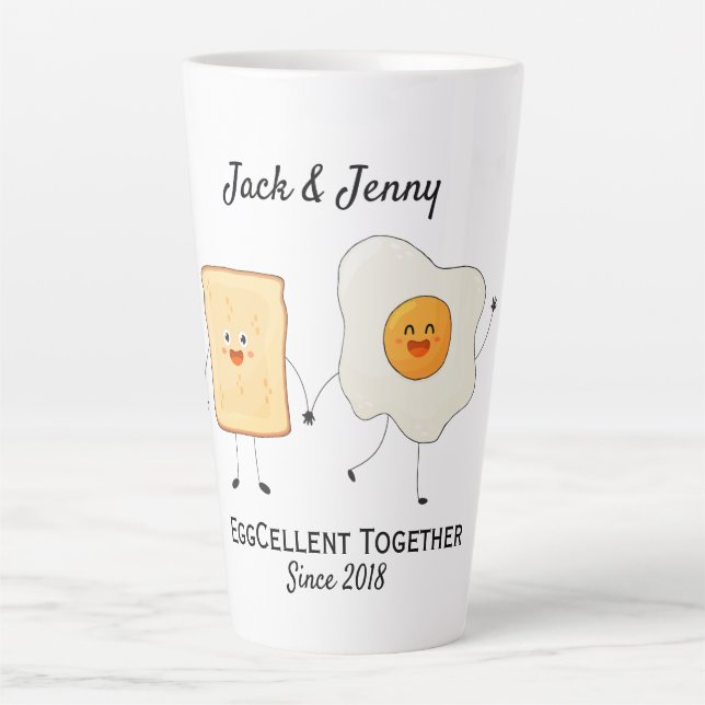Caneca De Café Latte Brinde Feliz, Engraçado, Eggcelente Juntos (Frente)