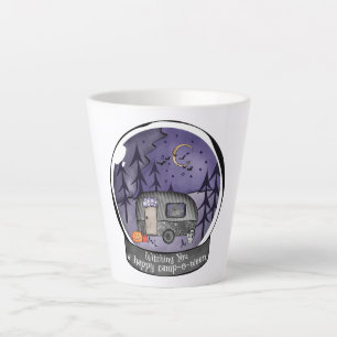Caneca De Café Latte Campo de Halloween em uma bola de neve