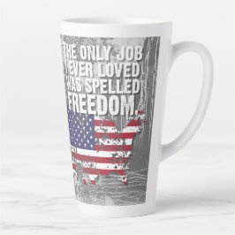 Caneca De Café Latte Caneca de Latte – Trabalho Liberdade